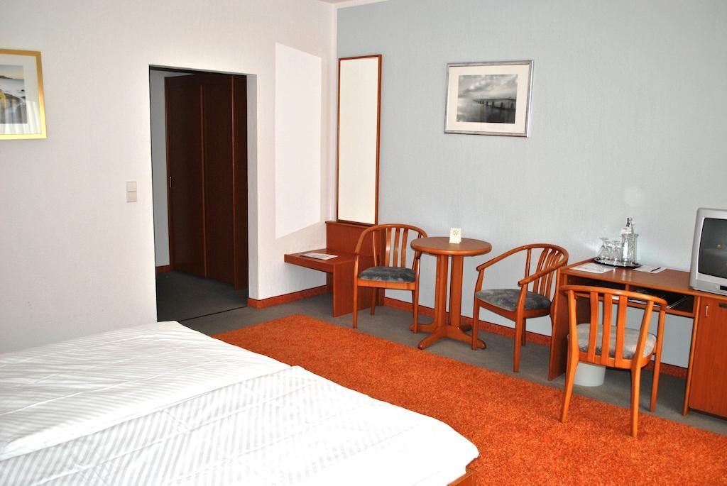 Heidehotel Lubast Стая снимка
